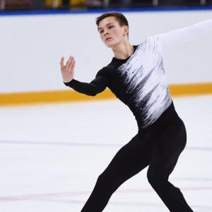 Фигурист Коляда опять упал и промолчал