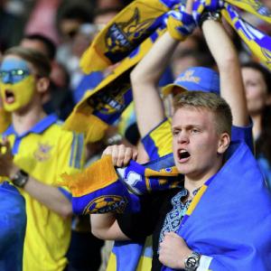 Украинские болельщики напали на россиян