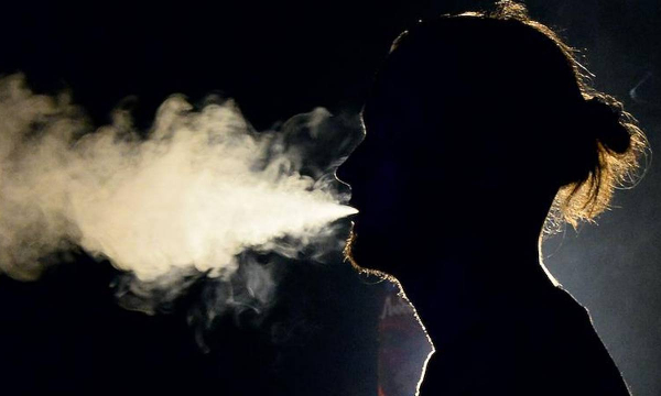 Уролог предупредил о вреде вейпов для эрекции